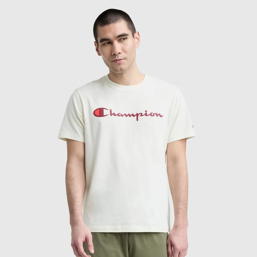Camiseña clásica con diseño gráfico y Script Logo