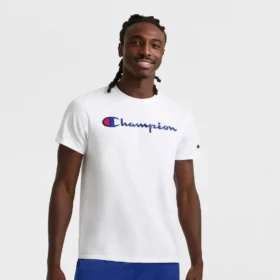 Camiseña clásica con diseño gráfico y Script Logo