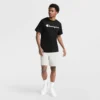 Camiseña clásica con diseño gráfico y Script Logo