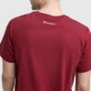 Camiseña clásica con diseño gráfico y Script Logo