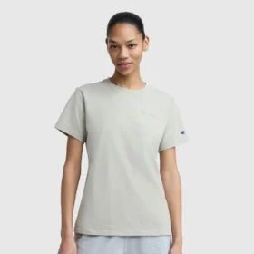 Camiseta clásica, letrero tonal en el lado izquierdo del pecho
