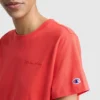 Camiseta clásica, letrero tonal en el lado izquierdo del pecho