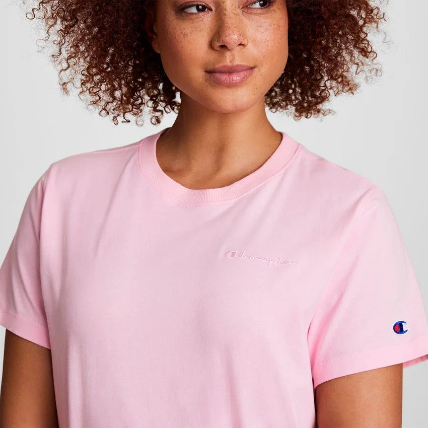Camiseta clásica, letrero tonal en el lado izquierdo del pecho