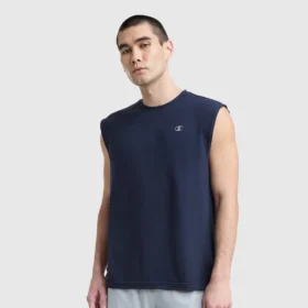 Camiseta deportiva de cuello redondo y corte atlético, con Script Logo