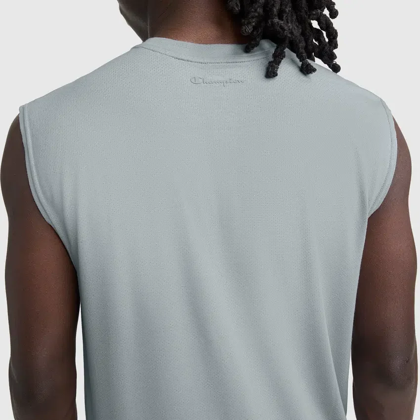 Camiseta deportiva de cuello redondo y corte atlético, con Script Logo