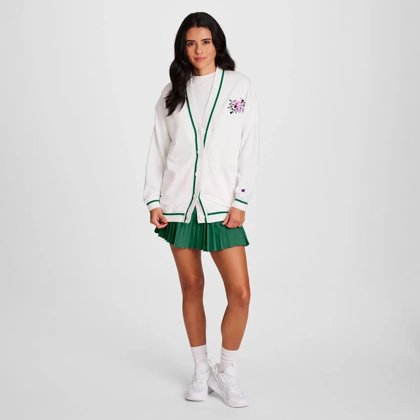 Cardigan Country Club, con logotipo floral «C» bordado