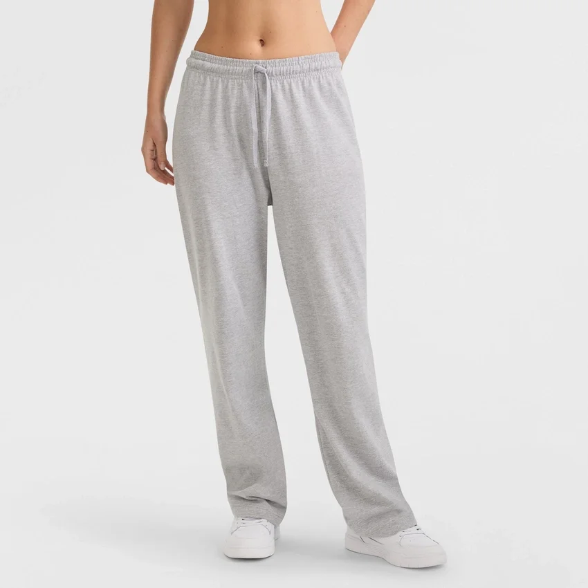 Pantalones de estar en casa ligeros, con el C Logo